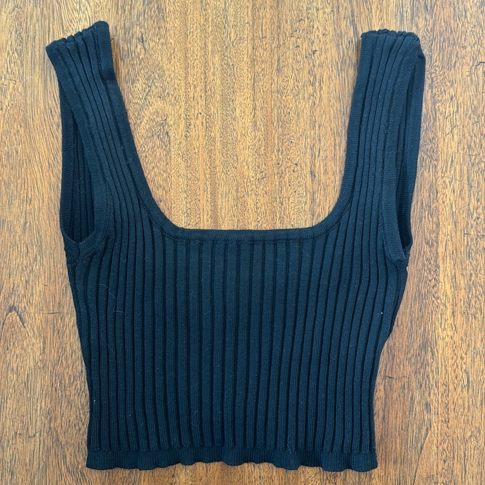 NWT crop top